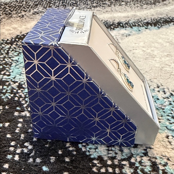 Swarovski Silvertone Shades of Blue Crystals Earrings/NWT - Picture 9 of 12